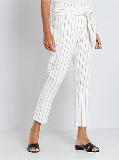 Calças slim às riscas 'ténis' - Kiabi