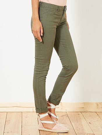 Calças slim elásticas com 5 bolsos - Kiabi