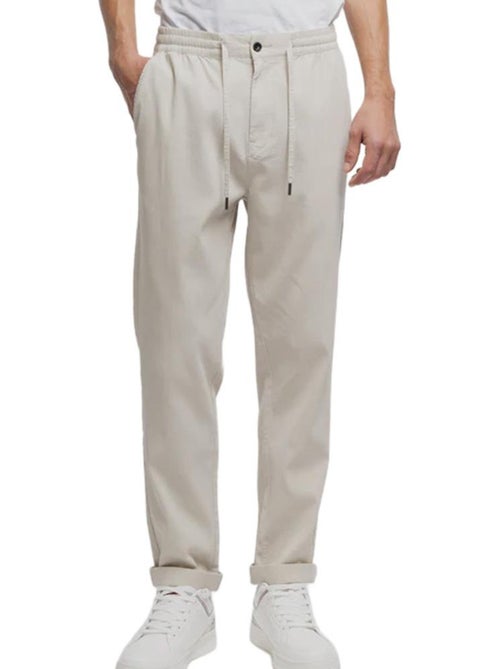 Calças slim fit bege para homem teddy smith pywan 17 - Kiabi Calças slim fit bege para homem teddy smith pywan 17 - Kiabi