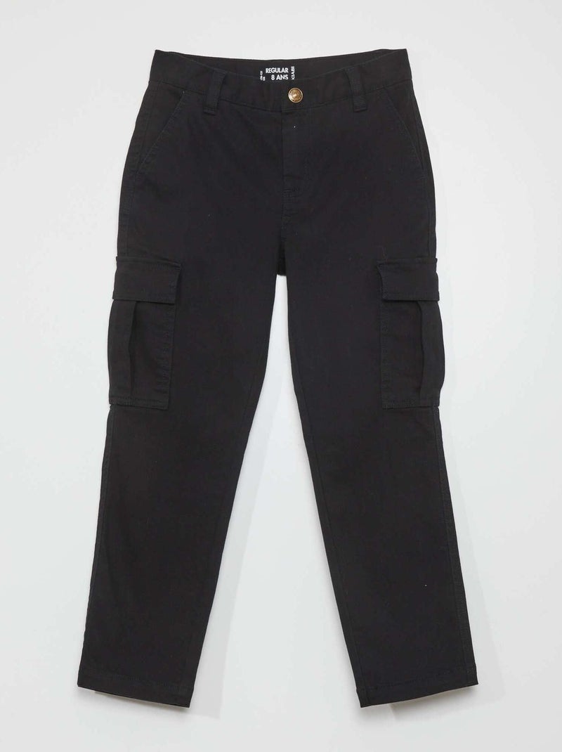 Calças slim fit com bolsos Preto - Kiabi