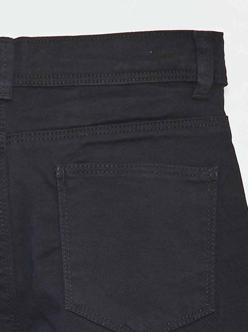 Calças slim/corte justo com 4 bolsos Preto - Kiabi