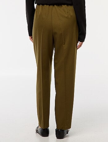 Calças tipo jogger lisas