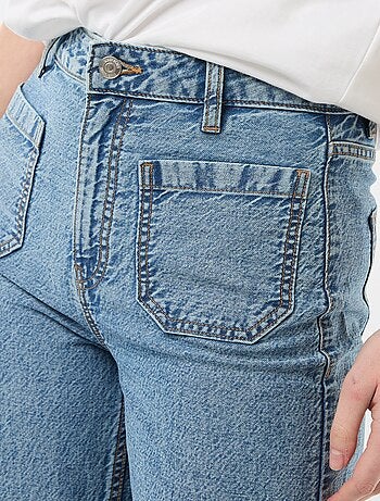 Calças wide leg com bolsos aplicados