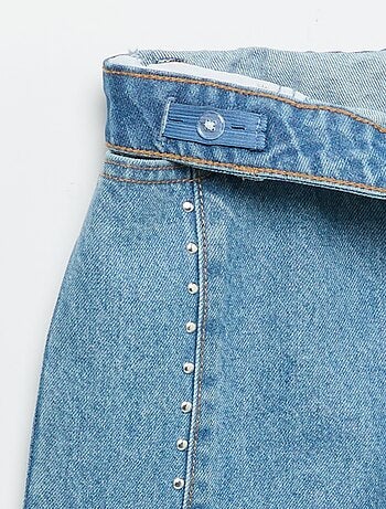 Calças wide leg / corte largo com tachas fantasia