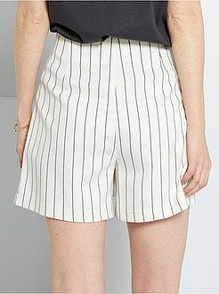 Calções às riscas - Kiabi