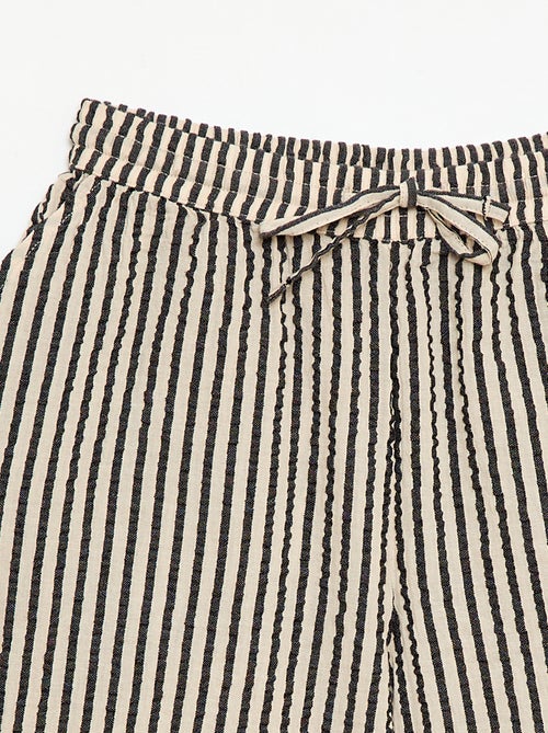 Calções às riscas com atilhos - Kiabi