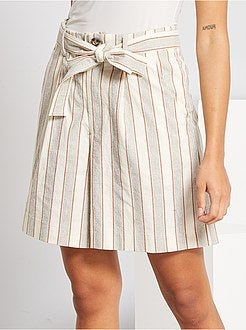 Calções às riscas com cintura subida - Kiabi