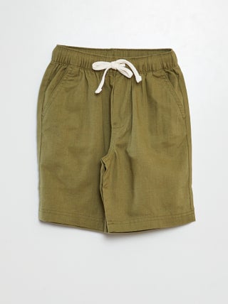 Calções bermudas