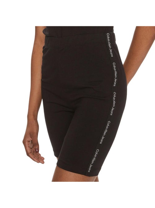 Calções Calvin Klein Jeans Pretos para Mulher J20J223137 - Kiabi Calções Calvin Klein Jeans Pretos para Mulher J20J223137 - Kiabi