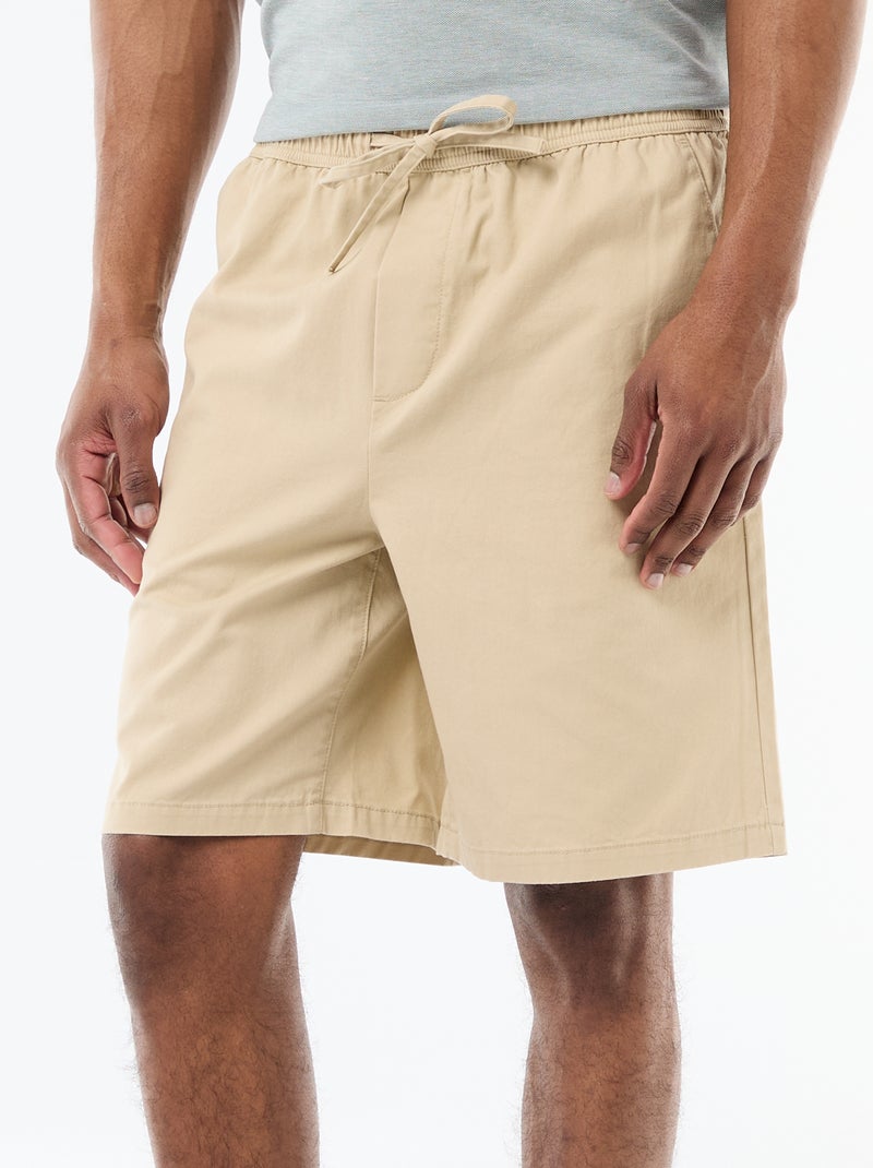 Calções chino lisos Bege - Kiabi