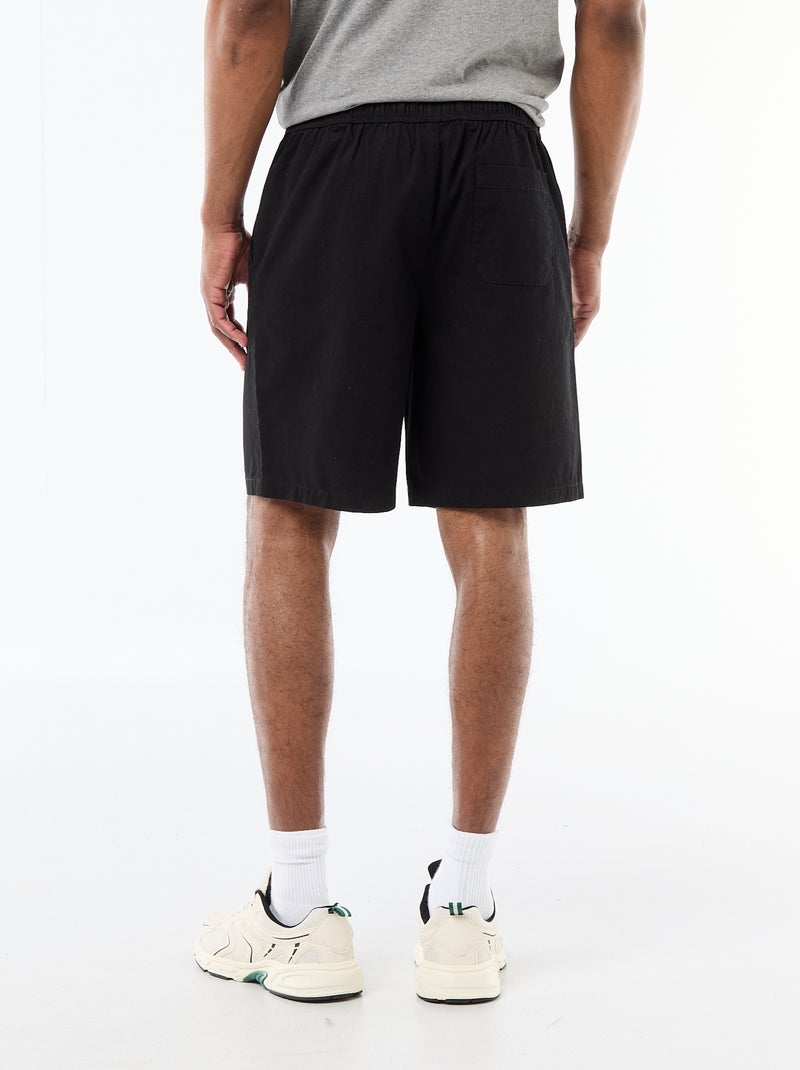 Calções chino lisos Preto - Kiabi