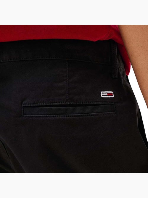 Calções Chino Pretos Tommy Hilfiger Scanton para Homem - Kiabi Calções Chino Pretos Tommy Hilfiger Scanton para Homem - Kiabi