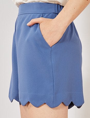 Calções com acabamento corola - Kiabi