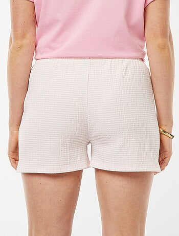 Calções com atilhos para apertar e estampado vichy