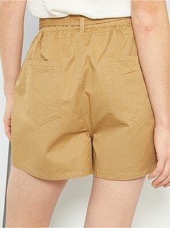 Calções com cinto - Kiabi