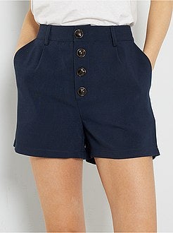 Calções com cintura subida e botões - Kiabi