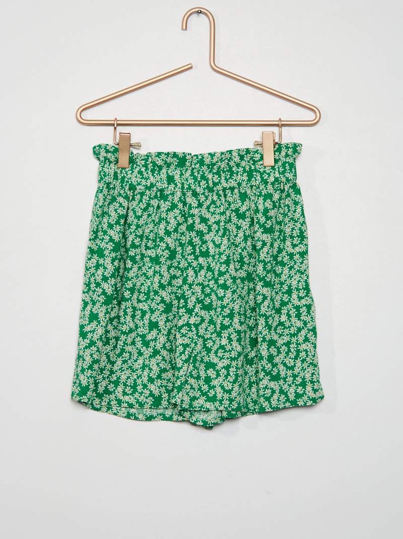 Calções com estampado florido em viscose VERDE - Kiabi