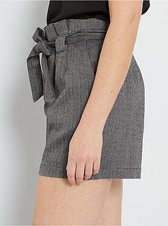 Calções com ganchos - Kiabi