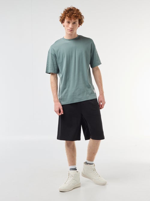 Calções com patch em algodão liso - Kiabi