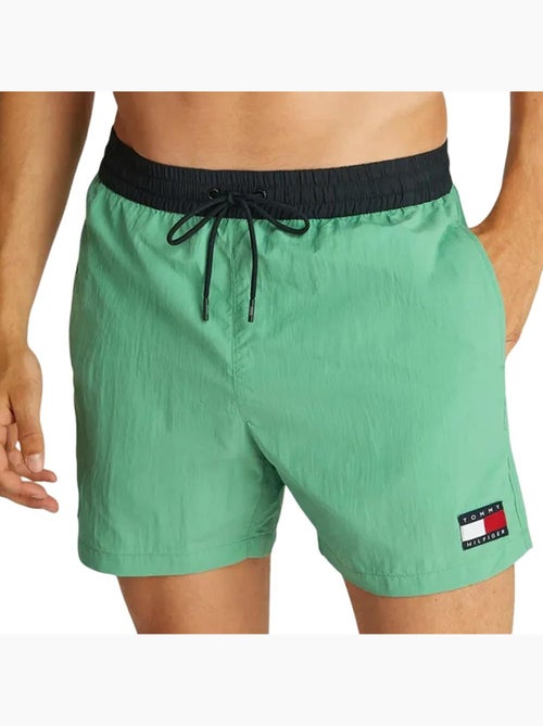 Calções de Banho Verdes Tommy Hilfiger com Cordão para Homem - Kiabi Calções de Banho Verdes Tommy Hilfiger com Cordão para Homem - Kiabi