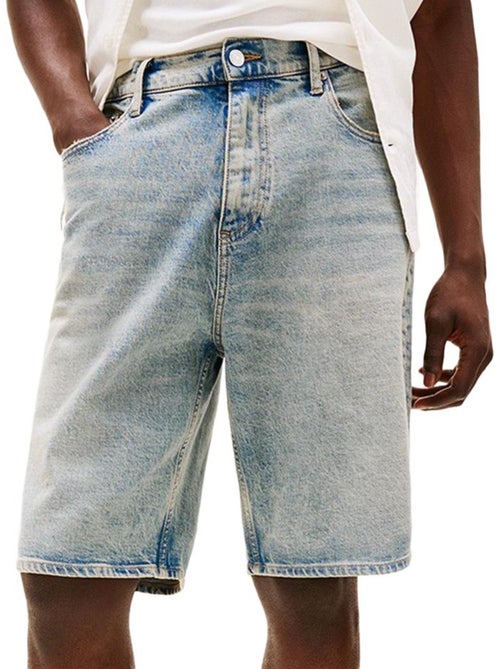 Calções de Ganga Azuis Desbotados Isaac Tommy Hilfiger para Homem - Kiabi Calções de Ganga Azuis Desbotados Isaac Tommy Hilfiger para Homem - Kiabi