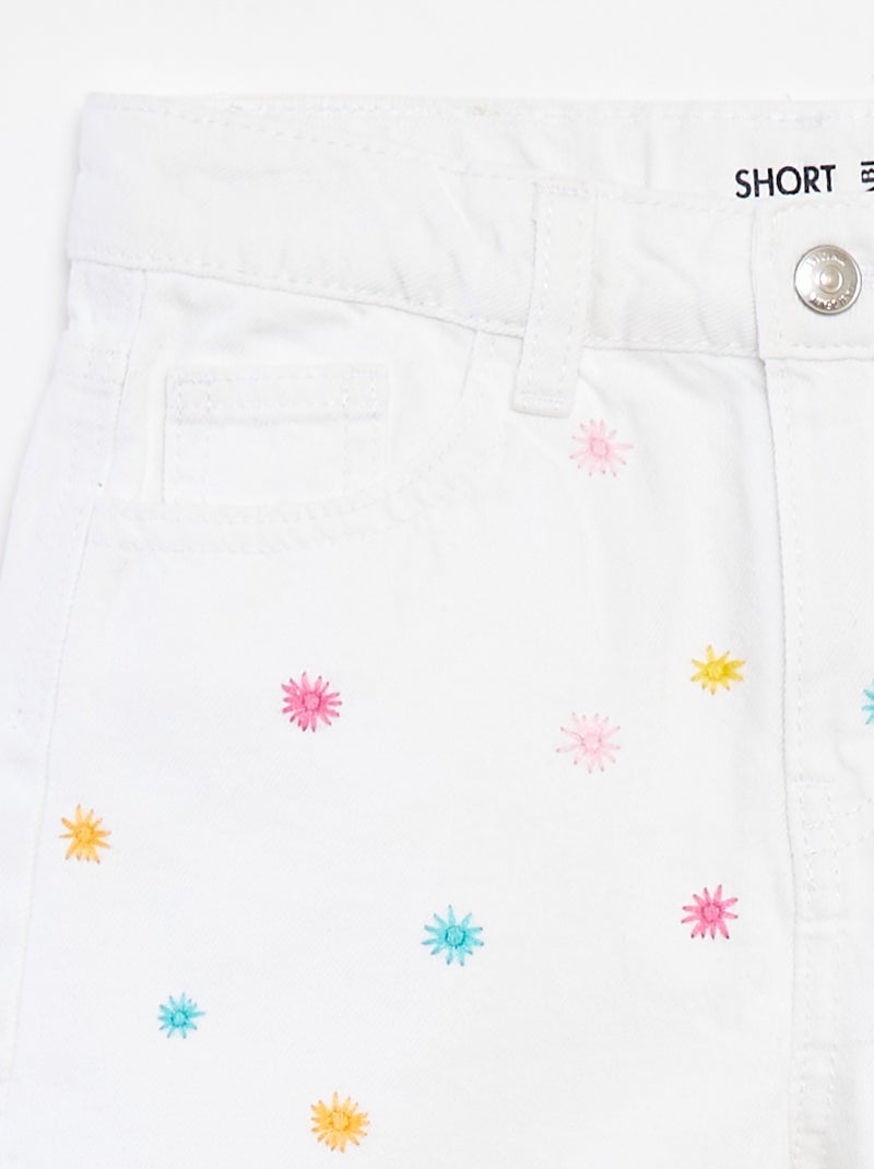 Calções de ganga com bordados BRANCO - Kiabi