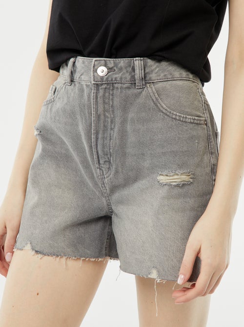 Calções de ganga com rasgões e acabamentos a cru - Kiabi