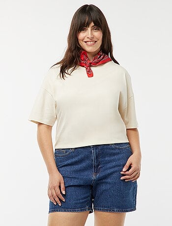 Calções de ganga de cintura subida com 5 bolsos