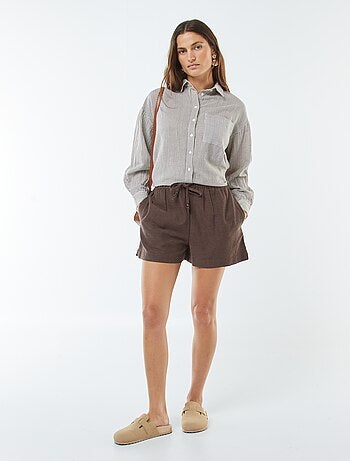 Calções de linho misturado