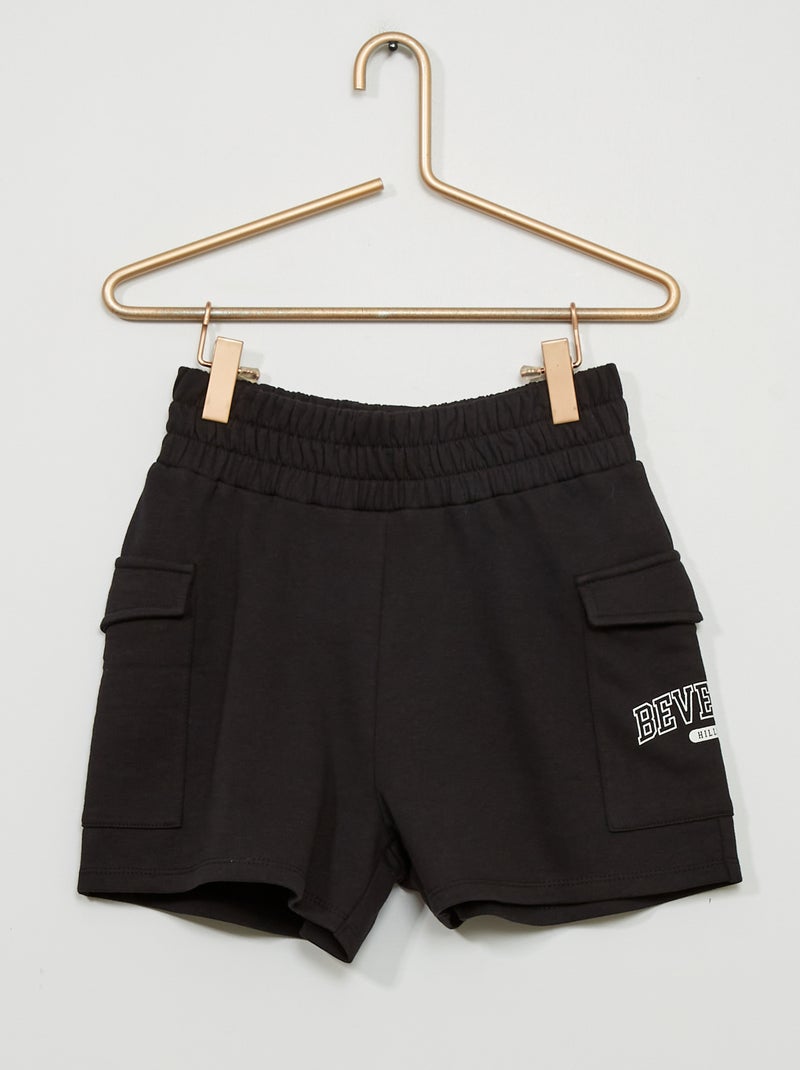 Calções em moletão com bolsos com abas Preto - Kiabi
