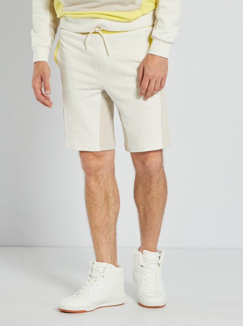 Calções em moletão com pormenores contrastantes BRANCO - Kiabi