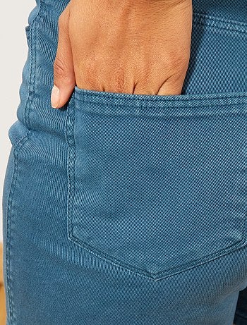 Calções em sarja com braguilha com botões - Kiabi