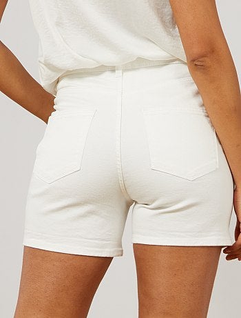 Calções em sarja com braguilha com botões - Kiabi