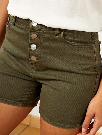 Calções em sarja com braguilha com botões - Kiabi