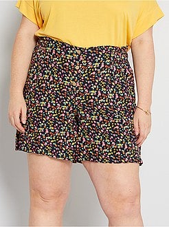 Calções fluidos com estampado 'flores' - Kiabi