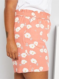 Calções fluidos com estampado 'flores' - Kiabi