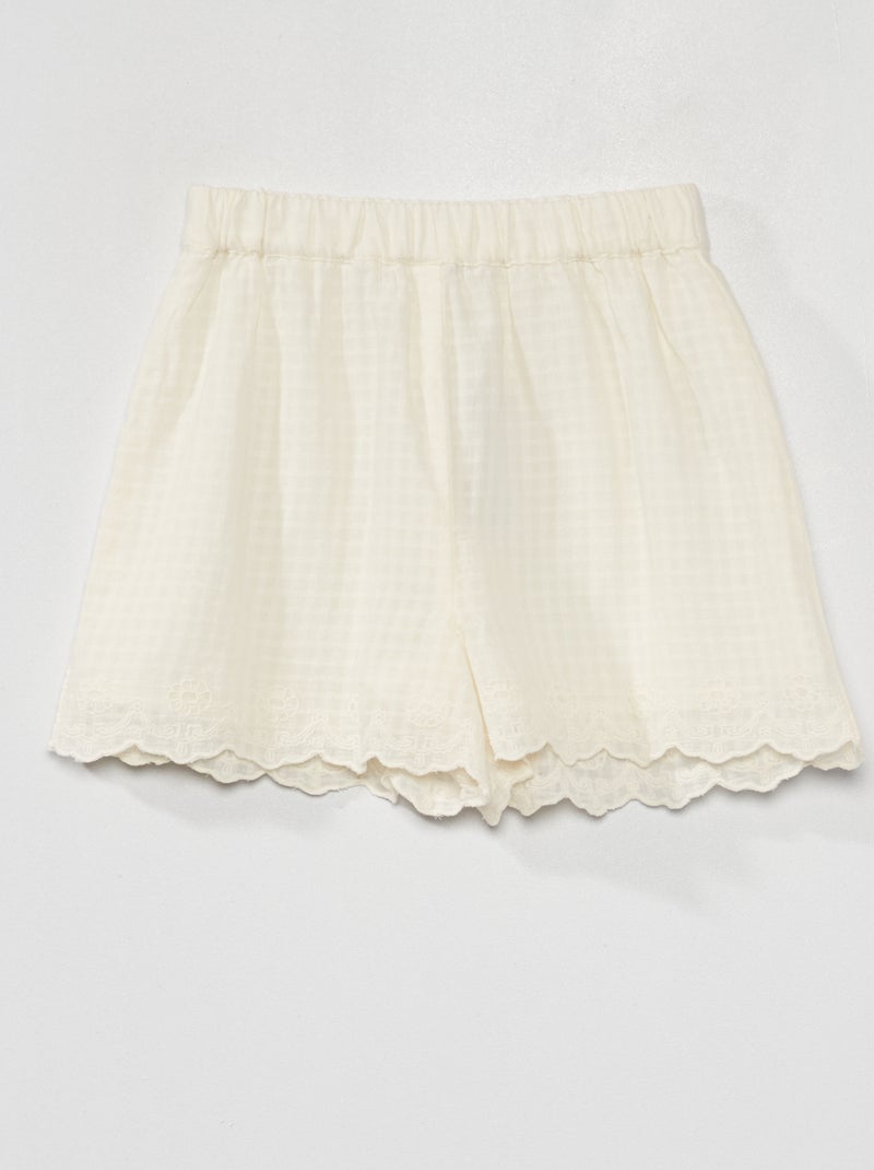 Calções lisos com acabamento bordado Branco - Kiabi