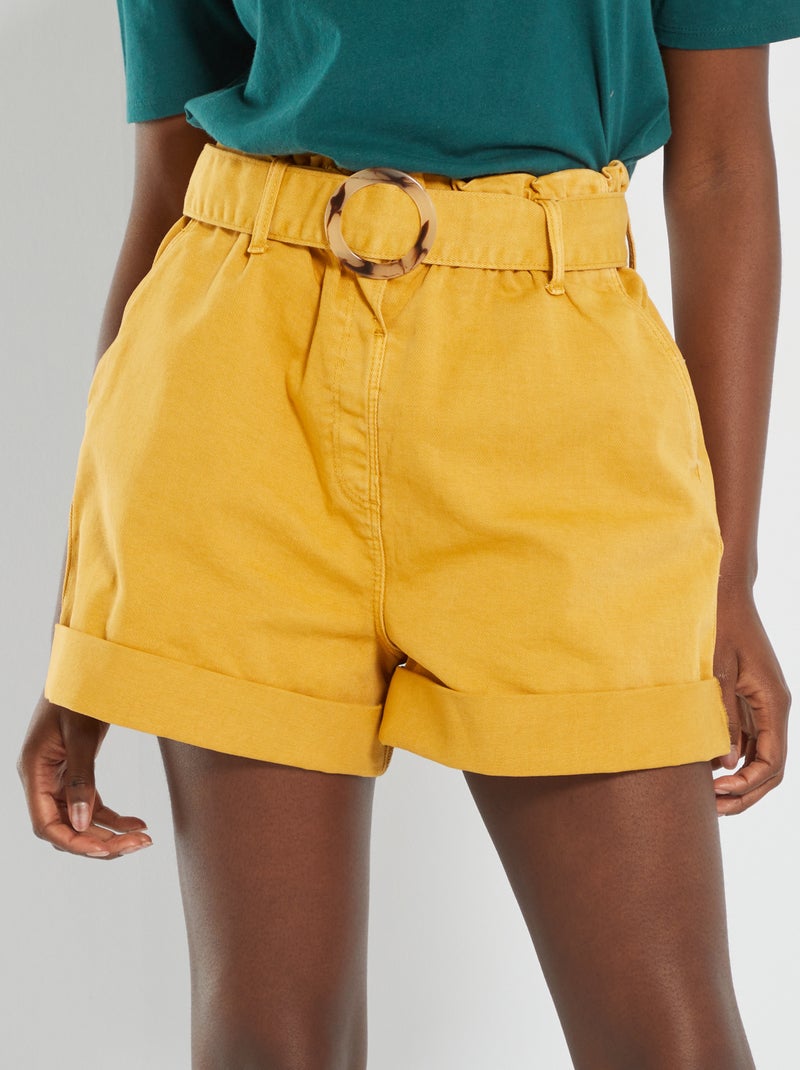 Calções lisos de ganga com cinto a condizer AMARELO - Kiabi