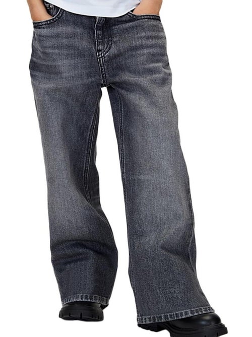 Calvin Klein Jeans Skater: Calças Baggy Cinzentas para Rapaz - Kiabi Calvin Klein Jeans Skater: Calças Baggy Cinzentas para Rapaz - Kiabi