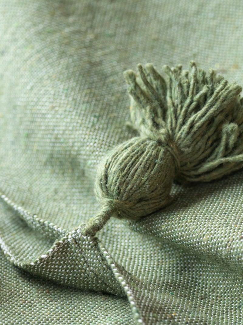 Cama de lã com borlas Verde - Kiabi