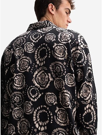 Camisa abotoada com padrão abstrato giesto