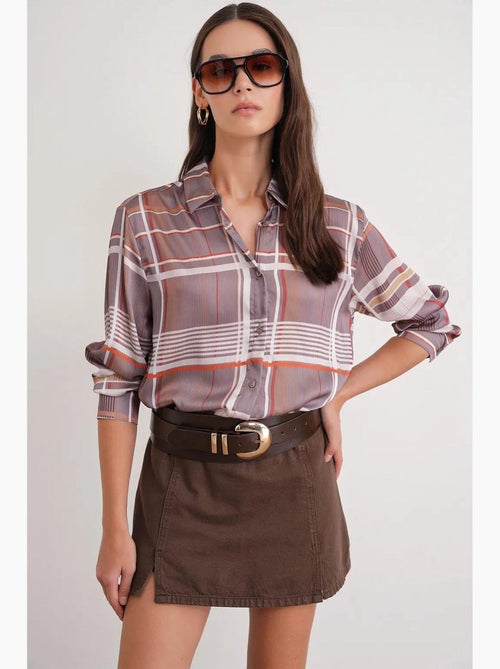 Camisa acetinada aos quadrados com botões mixray - Kiabi Camisa acetinada aos quadrados com botões mixray - Kiabi