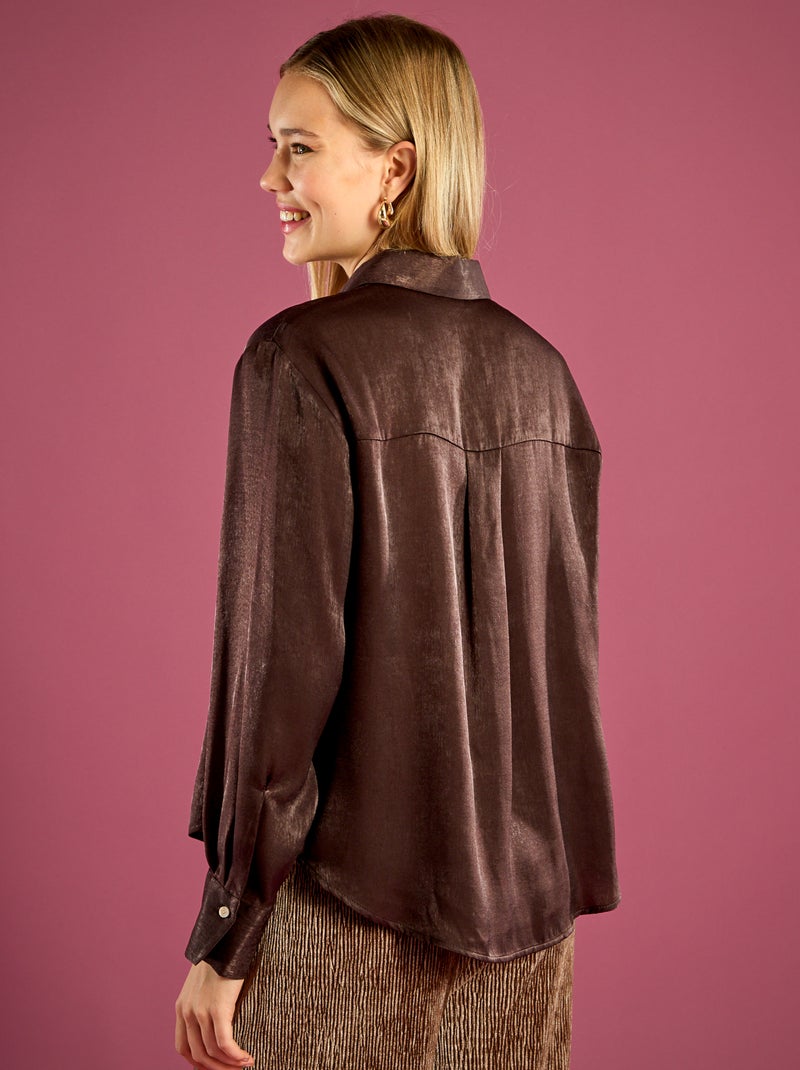 Camisa acetinada corte semi-longo lisa Castanho - Kiabi