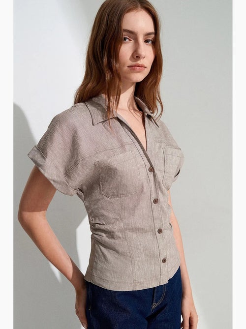 Camisa ajustada texturizada de manga curta dilvin - Kiabi Camisa ajustada texturizada de manga curta dilvin - Kiabi