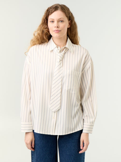 Camisa às riscas com bolso no peito + gravata a condizer - 2 peças - Kiabi Camisa às riscas com bolso no peito + gravata a condizer - 2 peças - Kiabi
