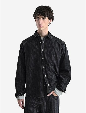 Camisa às riscas com botões de pressão e manga comprida giesto