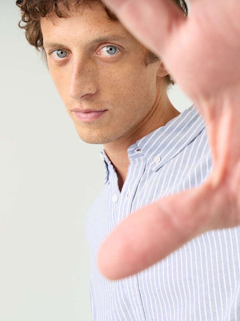 Camisa às riscas com colarinho abotoado Azul - Kiabi