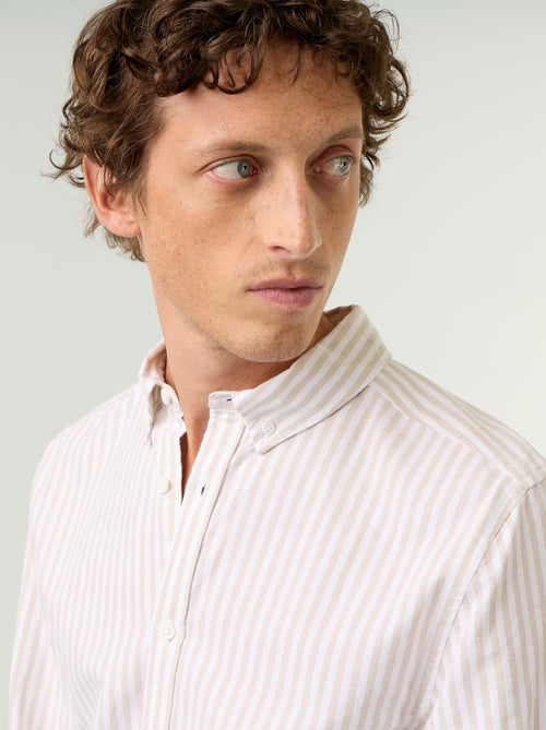 Camisa às riscas com colarinho abotoado - Kiabi