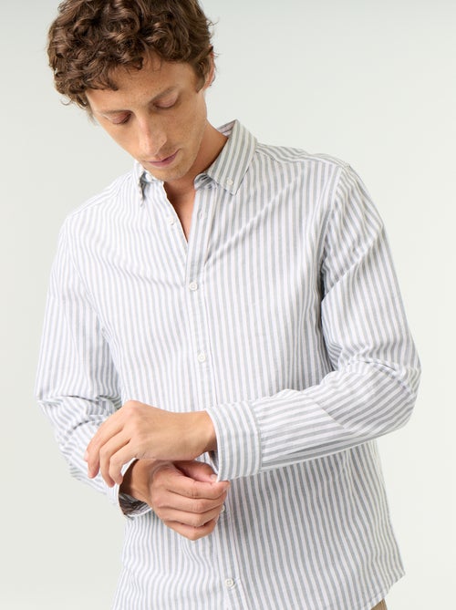 Camisa às riscas com colarinho abotoado - Kiabi