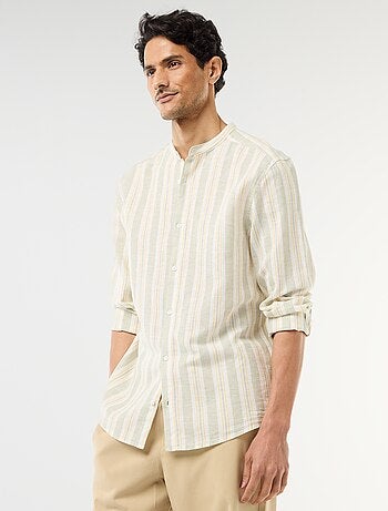 Camisa às riscas com gola mao e mangas arregaçáveis